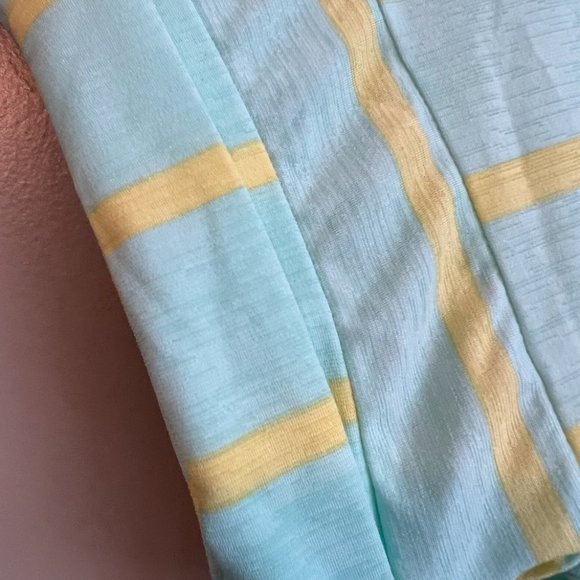 New Women's Plus Size Short Sleeve Pocket Tee - Size 2XL - Picture 4 of 6